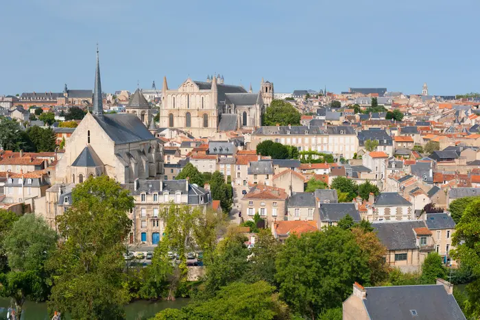 Le choix du meilleur quartier pour investir dans un immeuble de rapport à Poitiers