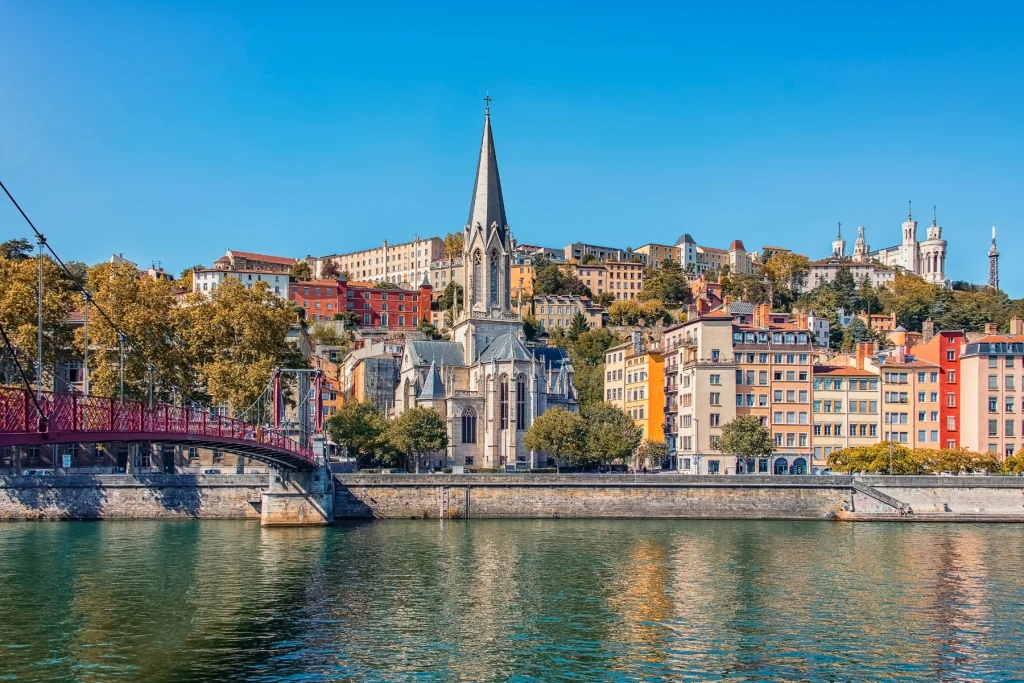 Une vue sur la ville de Lyon et ses quartiers dans la métropole comme figure des meilleurs lieux d'investissements à Lyon