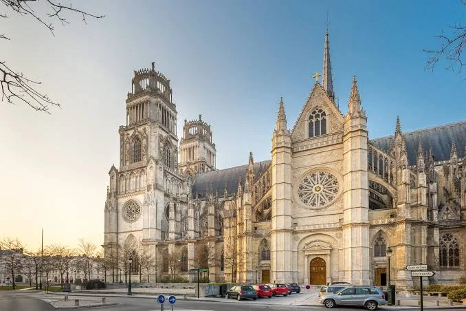 L'investissement locatif à Orléans depuis l'étranger avec accompagnement en gestion locative