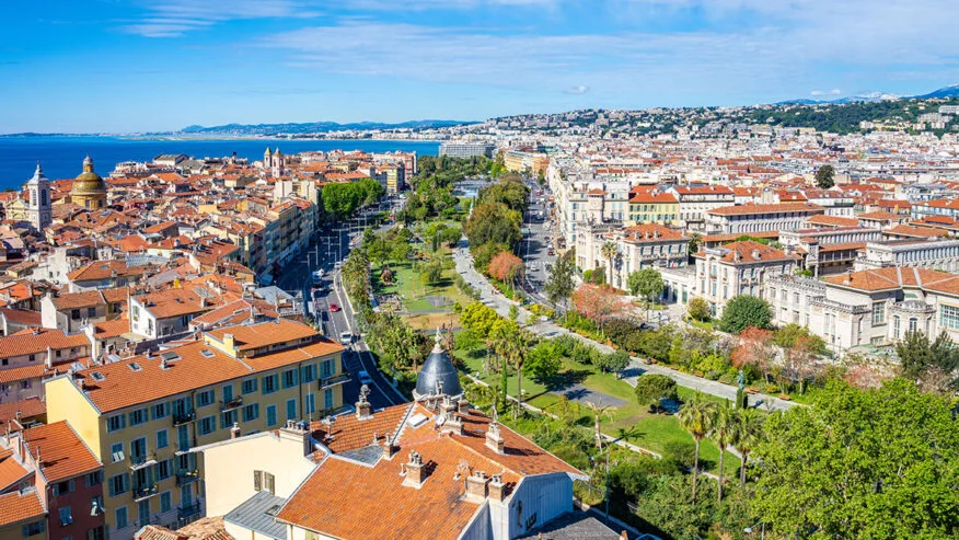 Une vue panoramique de la ville de Nice idéale pour un investissement locatif