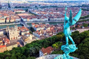 Prenez le temps de bien vous préparer pour déterminer où investir à Lyon.