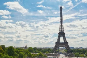 Informez-vous sur l'investissement locatif Paris rentabilité.