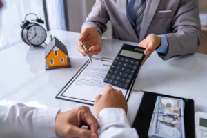 Gestion locative Paris : comment piloter un logement à distance?