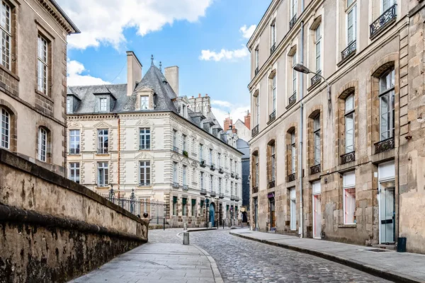 ville-de-rennes Découvrez Rennes avant de choisir dans quelle ville faire un investissement locatif.