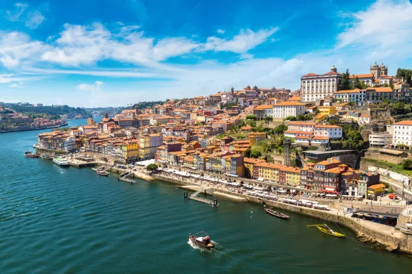 Porto est offre plusieurs atout si vous voulez savoir où investir au Portugal.